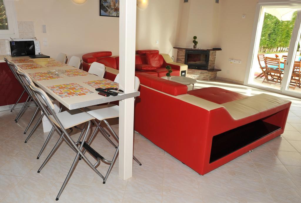 Villa Poulades ゴウヴィア 部屋 写真