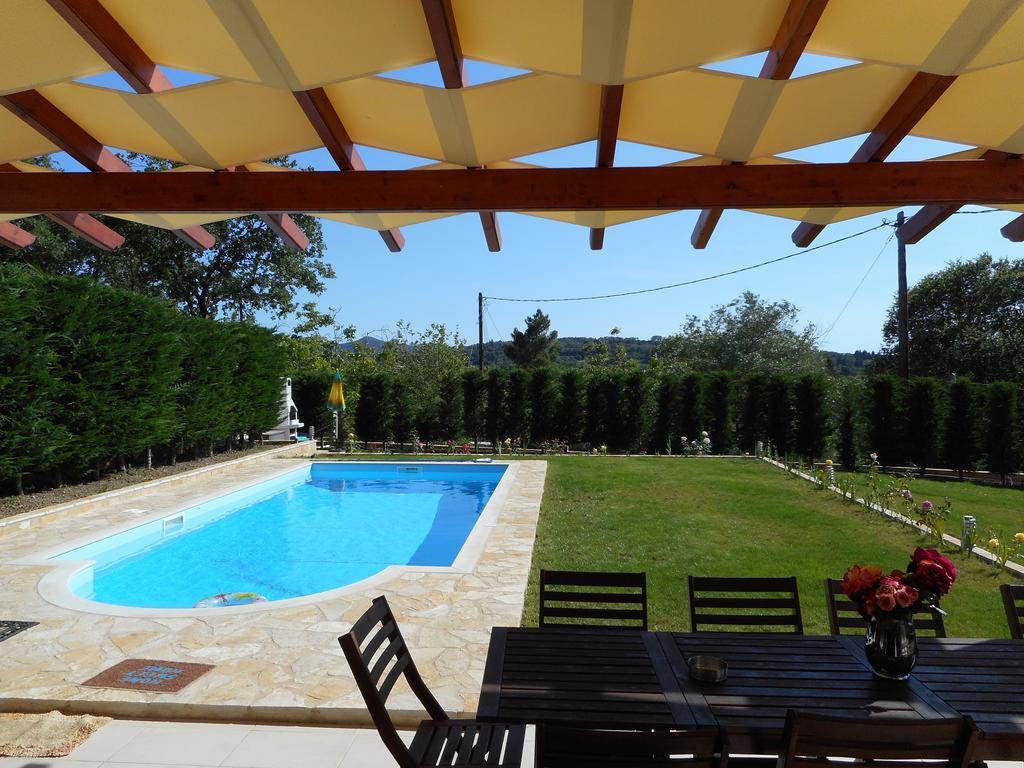Villa Poulades ゴウヴィア エクステリア 写真